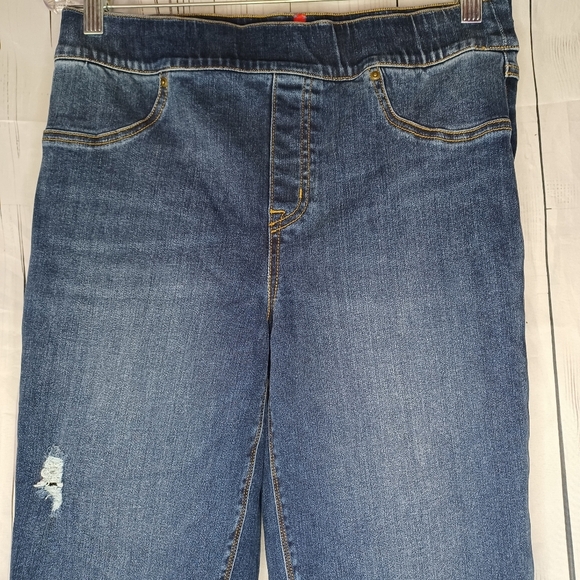 SPANX Distressed Ankle Skinny Jeans, Medium Wash Distressed Large Style 20203R - Picture 2 of 13